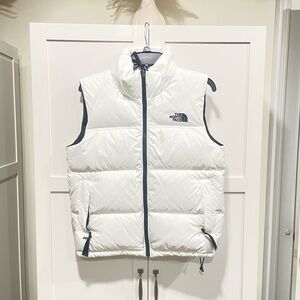 The North Face 700 Nuptse Snowy White Retro Puffer Vest Small
